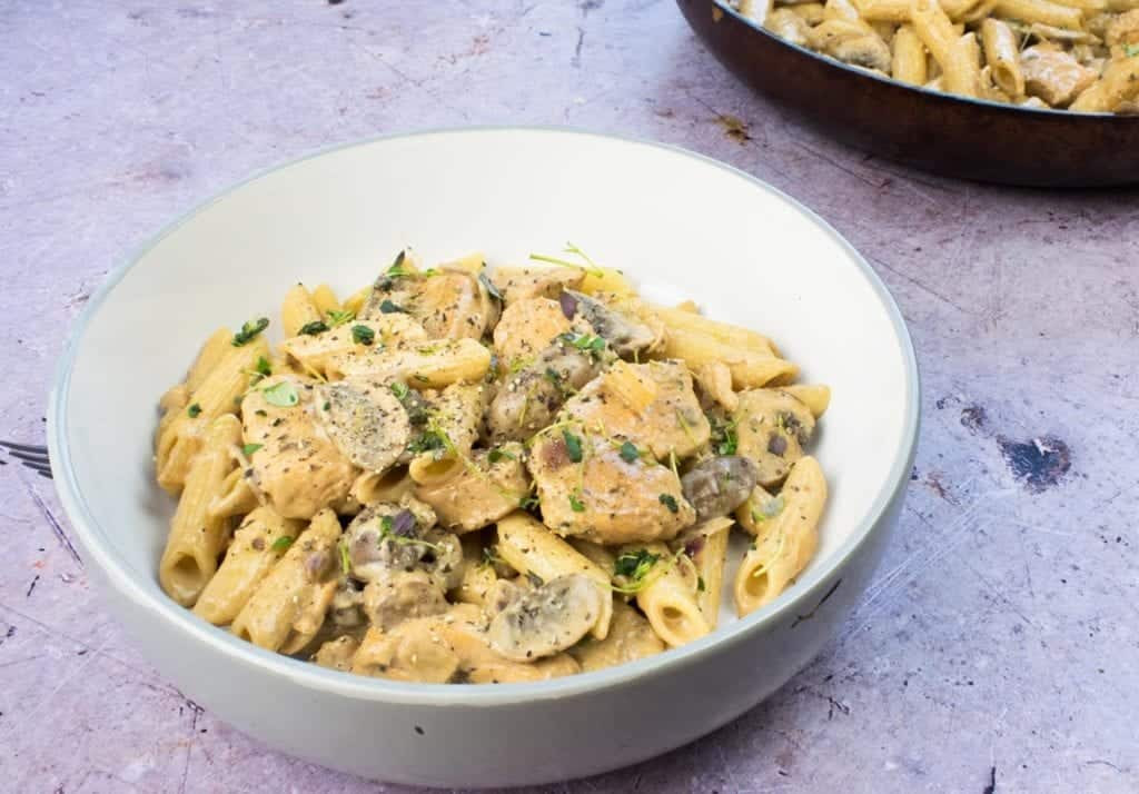 One Syn Creamy Chicken Mushroom Pasta Basement Bakehouse