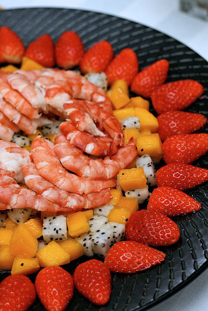 Prawn fruit salad