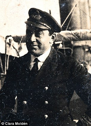 Hero: Lieutenant Commander Geoffrey Saxton White 