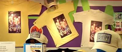 http://i631.photobucket.com/albums/uu31/nickikim07/Boys/PDVD_143.jpg