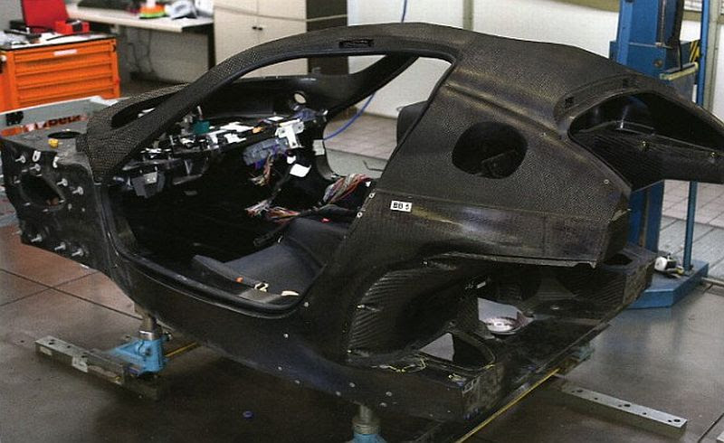 Ferrari F70 2013: nové fotky naznačují podobu interiéru a některých detailů - 7 - Ferrari F70 2013 nove spy fotky 09