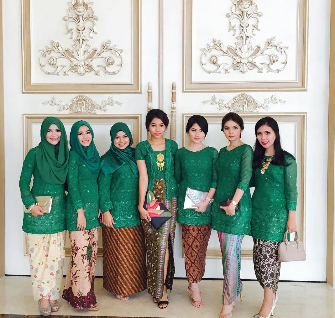  Tip  memilih  pakaian  untuk Bridesmaid  Media Hiburan 