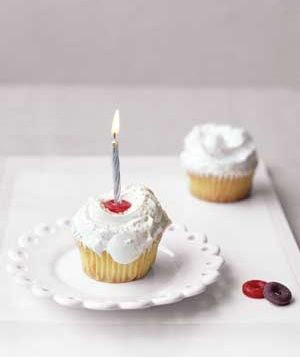  photo use-life-savers-as-candle-holders.jpg
