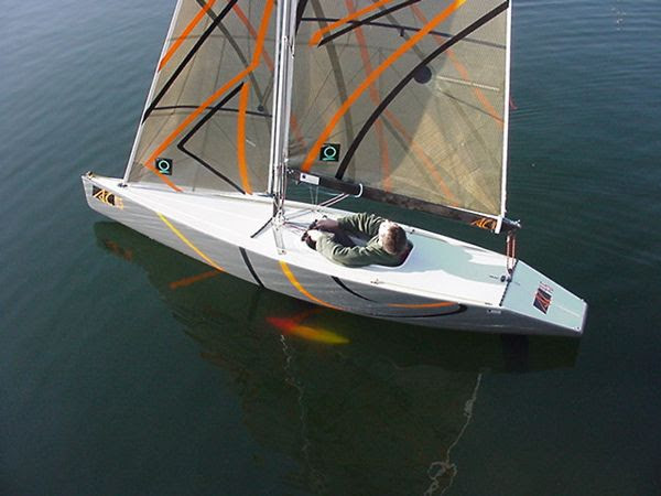 AC 4.5: Looks Like a Full Sized Yacht ... Look Again ...