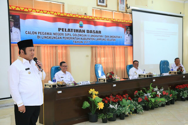 Bupati lampung selatan