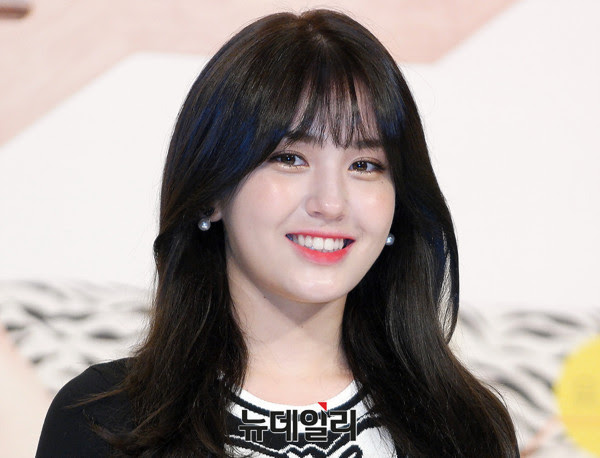 ì ìë¯¸ í¸ìì´ì¤ ë'¤ ì´ì ì°¨ê¸° Jypê±¸ê·¸ë£¹ ë°ë·