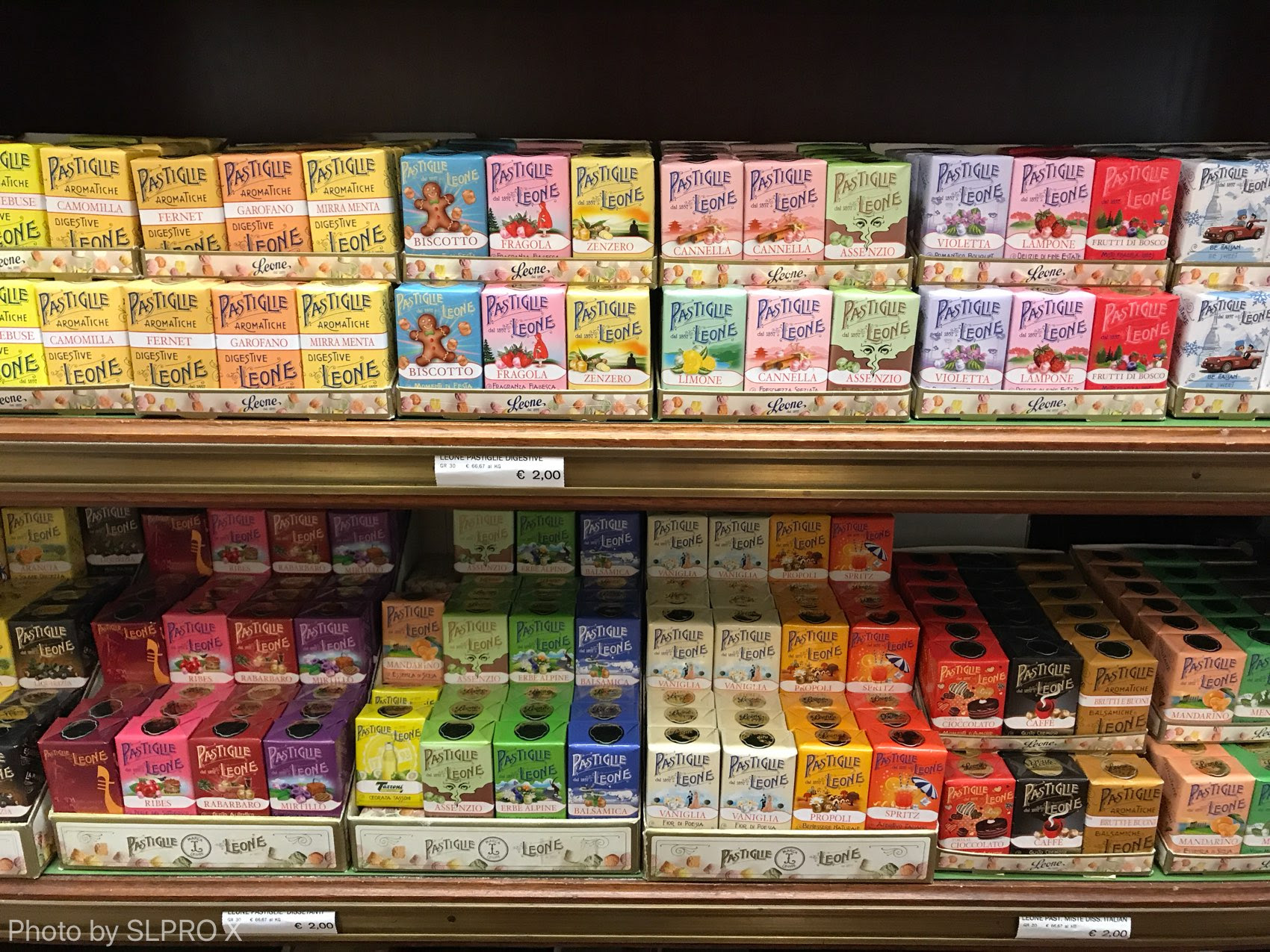 フィレンツェでお土産 薬局 香水 食材店 お菓子の老舗 A D I O S