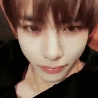 http://i.makeagif.com/media/8-04-2015/eHIcBG.gif