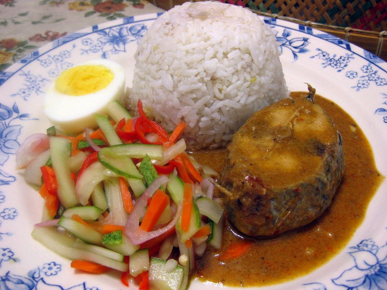 Gulai Ikan Tongkol untuk Nasi Dagang – Asap Dapur