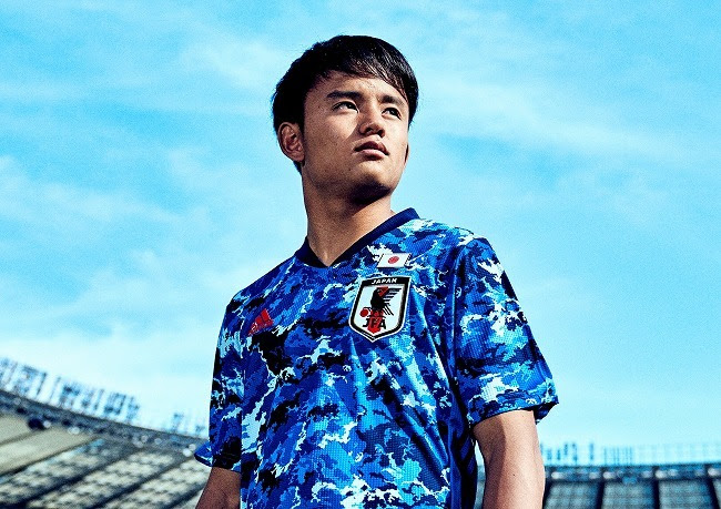 年東京五輪で着用する新ユニホーム発表 代表初のスカイコラージュ柄に 遠藤渓太 久保建英らが抱いた印象は サッカーダイジェストweb