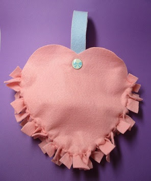 １００均のフェルトを使った結ぶだけの簡単バッグ の作り方 めぐらいふ