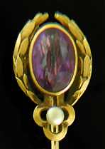 Hans Brassler laurel wreath stickpin. (J9281)
