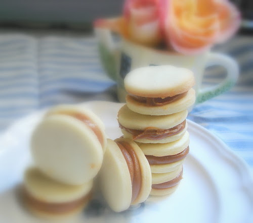 ALFAJORES DE DULCE DE LECHE