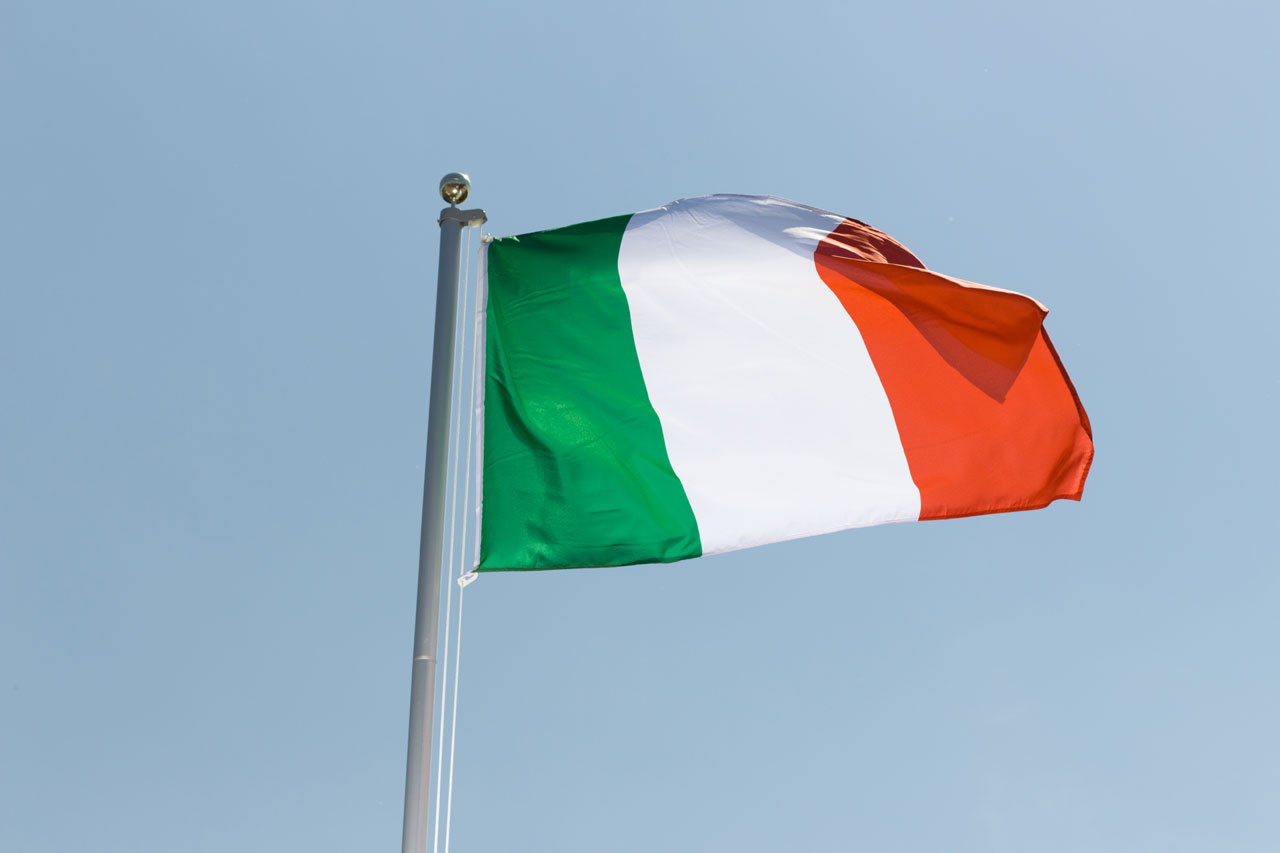 Fahne Italiens kaufen - Flagge 90 x 150 cm - FlaggenPlatz ...