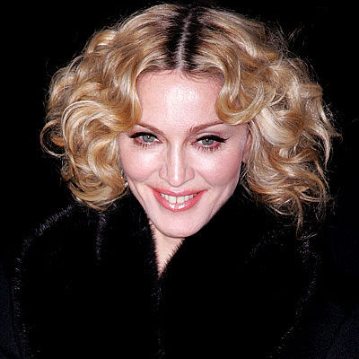 http://img2.timeinc.net/instyle/images/2007/galleries/010307_madonna_400x400.jpg