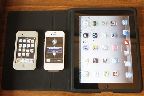 iPod touch de 2007, iPhone 4 blanco de 2011 y iPad de 2010
