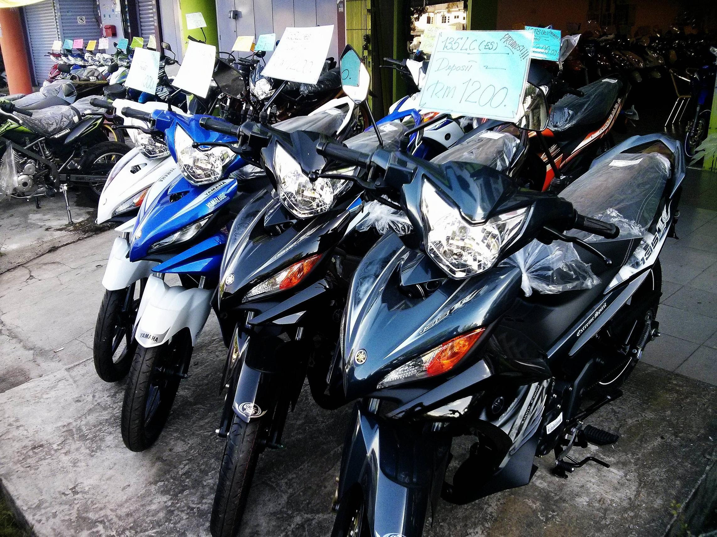 Promosi Akhir TahunMenjual Motor Jenama KawasakiHondaYamaha