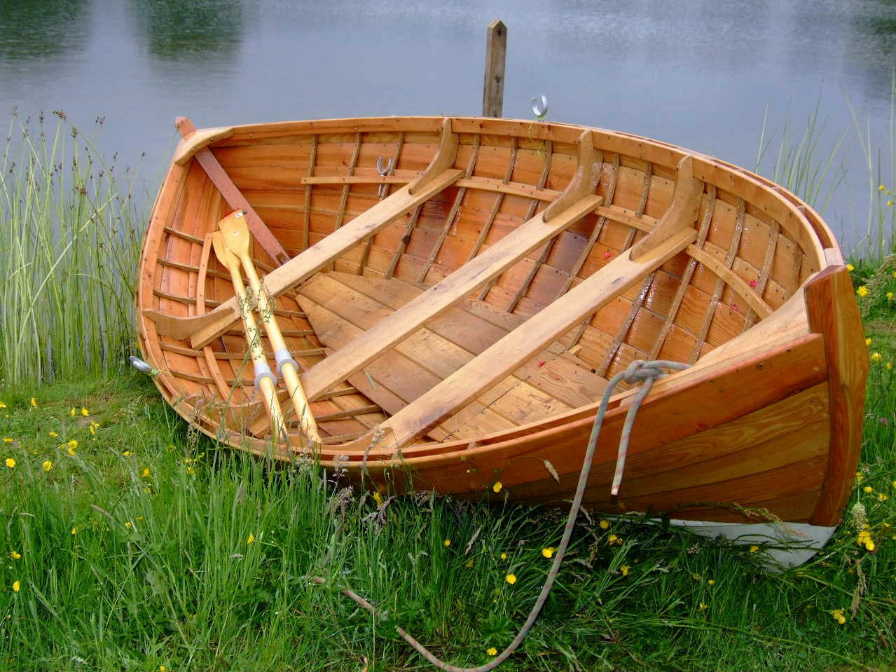 A double-ended 15ft rowing boat built by Adrian Morgan ...