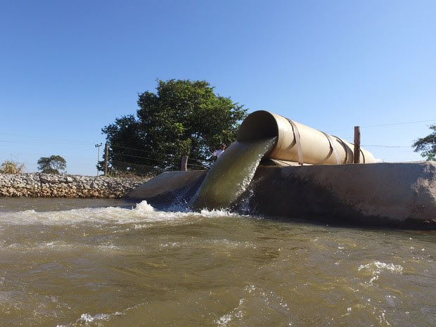 Polícia Civil diz que fazenda captava 11 mil metros cúbicos de água por hora do Rio Araguaia, em Goiás (Foto: Divulgação/Dema)