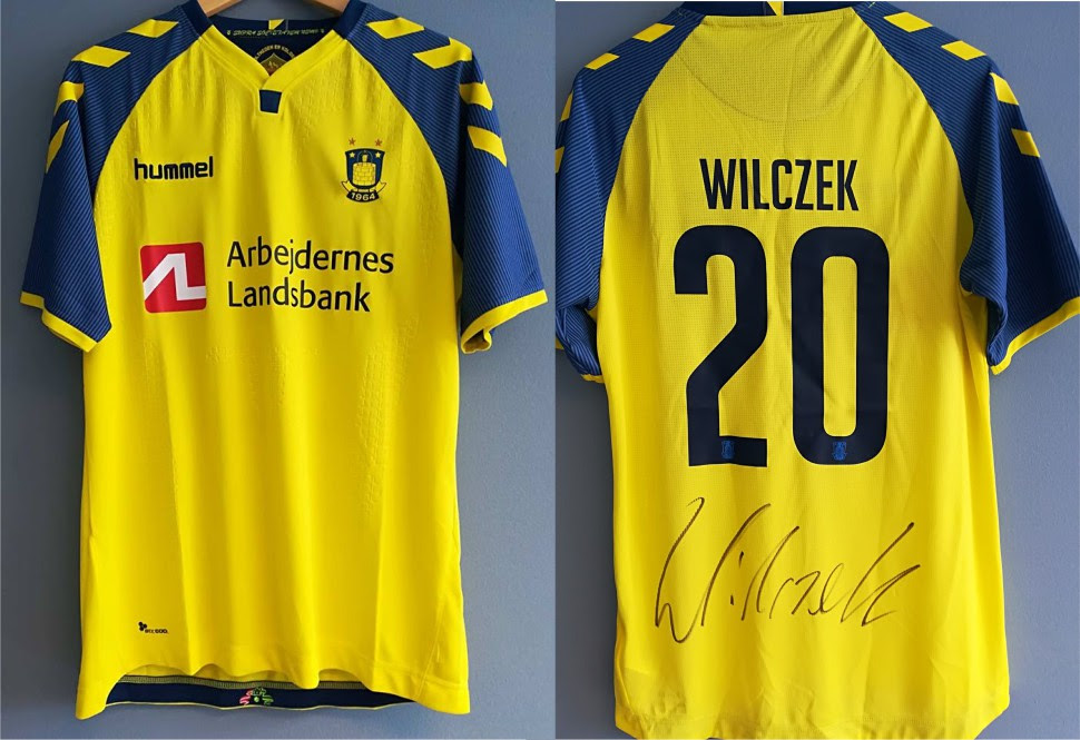 Wylicytuj koszulkę Kamila Wilczka!