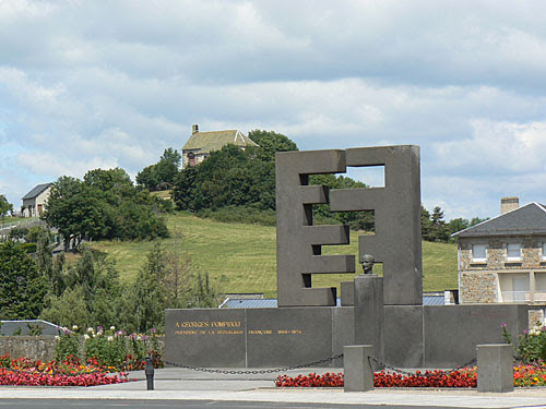 monument pompidou.jpg