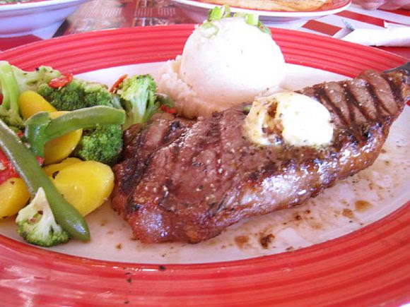 激安ご飯 学生旅行などグアムの食事の予算を抑えたいときのおすすめ 0 グアム レストランや観光スポットまとめ0 グアム レストラン や観光スポットまとめ