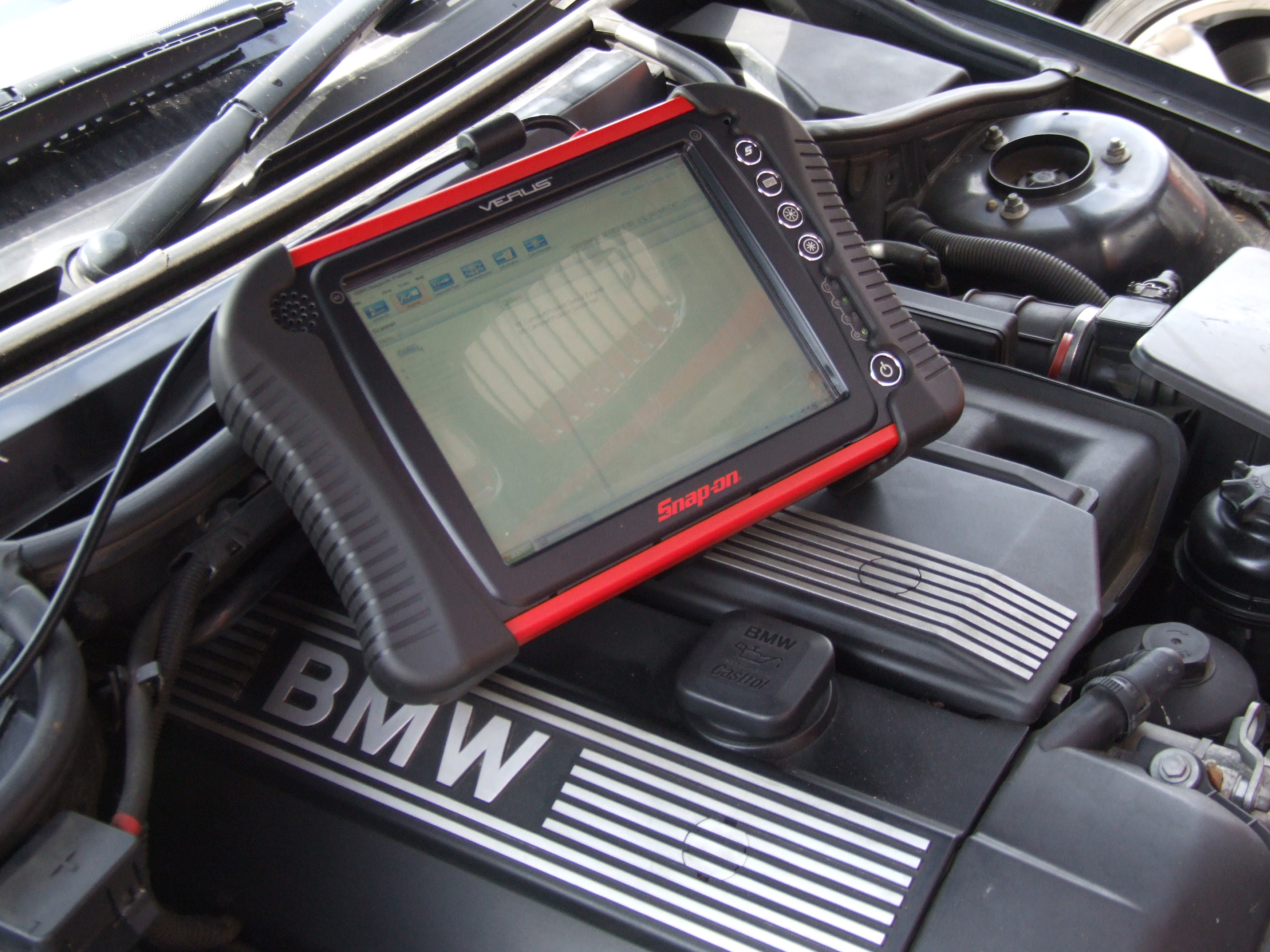 Worthing Mechanic KJ Engineering - Car & Van Diagnostics ...