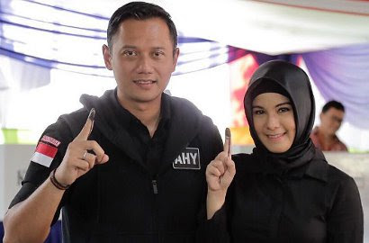 Foto: Bagaimana tanggapan Annisa Pohan tentang cibiran pedas yang diberikan netter http://ift.tt/20kt43r - Berita Terkini Annisa Pohan Terbaru Hari Ini -Berdasar hasil perhitungan sementara pilkada DKI Jakarta, pasangan Ahok-Djarot unggul dibanding dua pasangan lainnya. Suami Annisa Pohan, Agus Yudhoyono, yang ikut mencalonkan diri sebagai gubernur DKI Jakarta menjadi pasangan yang paling sedikit mendapatkan suara. Lantas, benarkah jika Annisa merasa malu lantaran sang suami gagal di pilkada? 