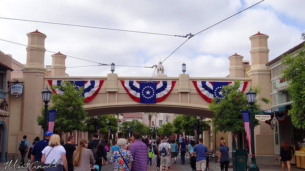 Disneyland Resort, Disney California Adventure, Buena Vista Street