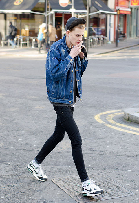 稀に見るイケメン Think Pink