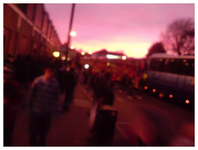 red sky at night, wolves delight