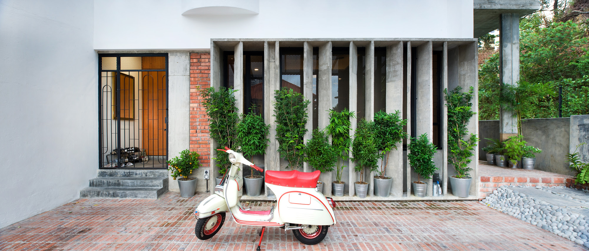 Gallery - Menerung House / Seshan Design Sdn Bhd - 3