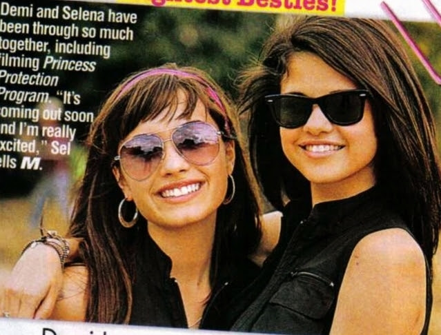 demi lovato and selena gomez. selena gomez y demi lovato.