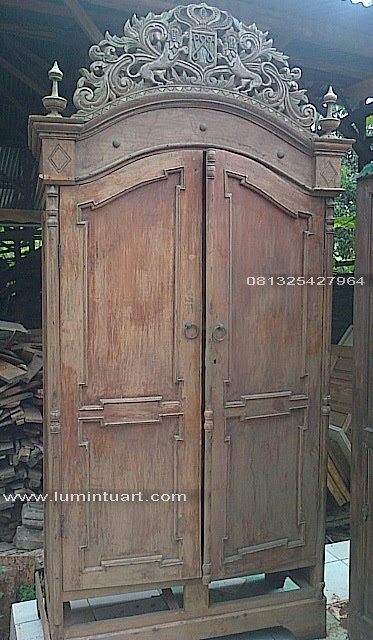 almari antik almari kuno almari bekas kayu jati ukiran 