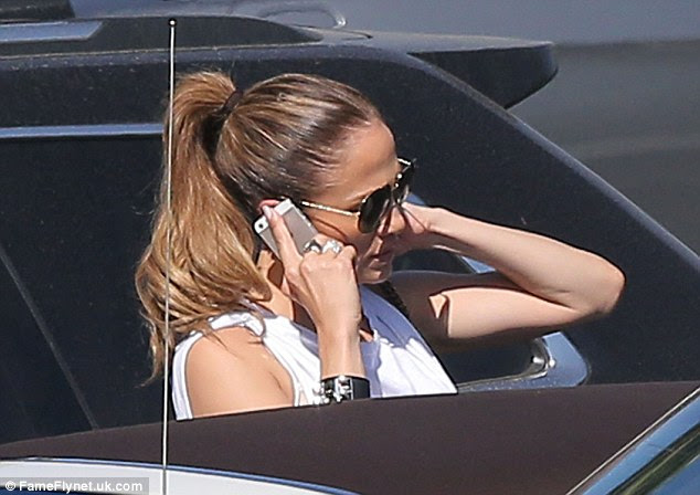 What happened? Hours before her business meeting, this year's American Music Awards were announced with Jennifer unable to garner a single nomination