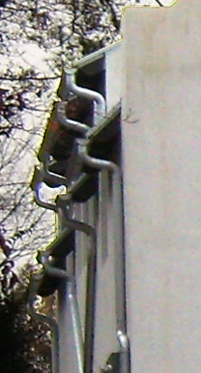 PC042021-2009-12-04-Berkshire-East-Gutter-Detail-Fuzzy