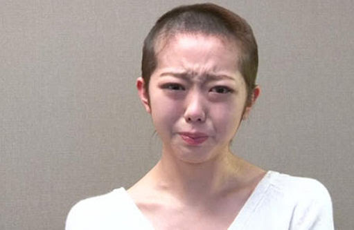女性が坊主頭で謝罪の異様さ 続 壺 齋 閑 話