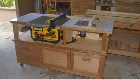 Table saw/Router cabinet - FineWoodworking