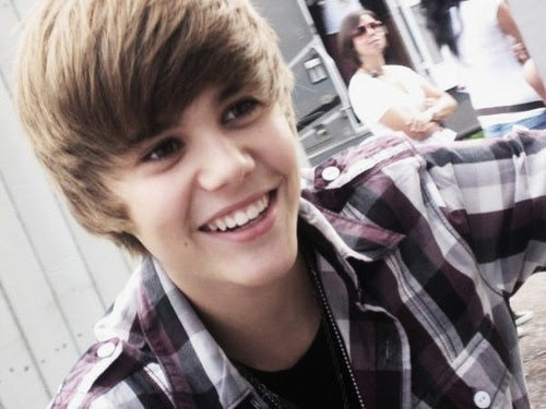 justin bieber laughing on stage. Justin+ieber+laugh+attack