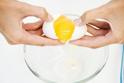 Cách làm lông mặt không mọc nữa bằng trứng gà