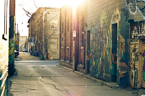toronto alleyway