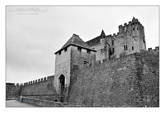 France, Château de Beynac VS Little Child