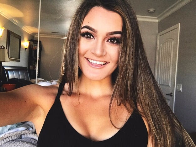Lea Adame, a 19-year-old from Orange County, was getting her nails done at a local salon last week when she overheard a "cute" conversation. She looked up and saw an adorable scene.