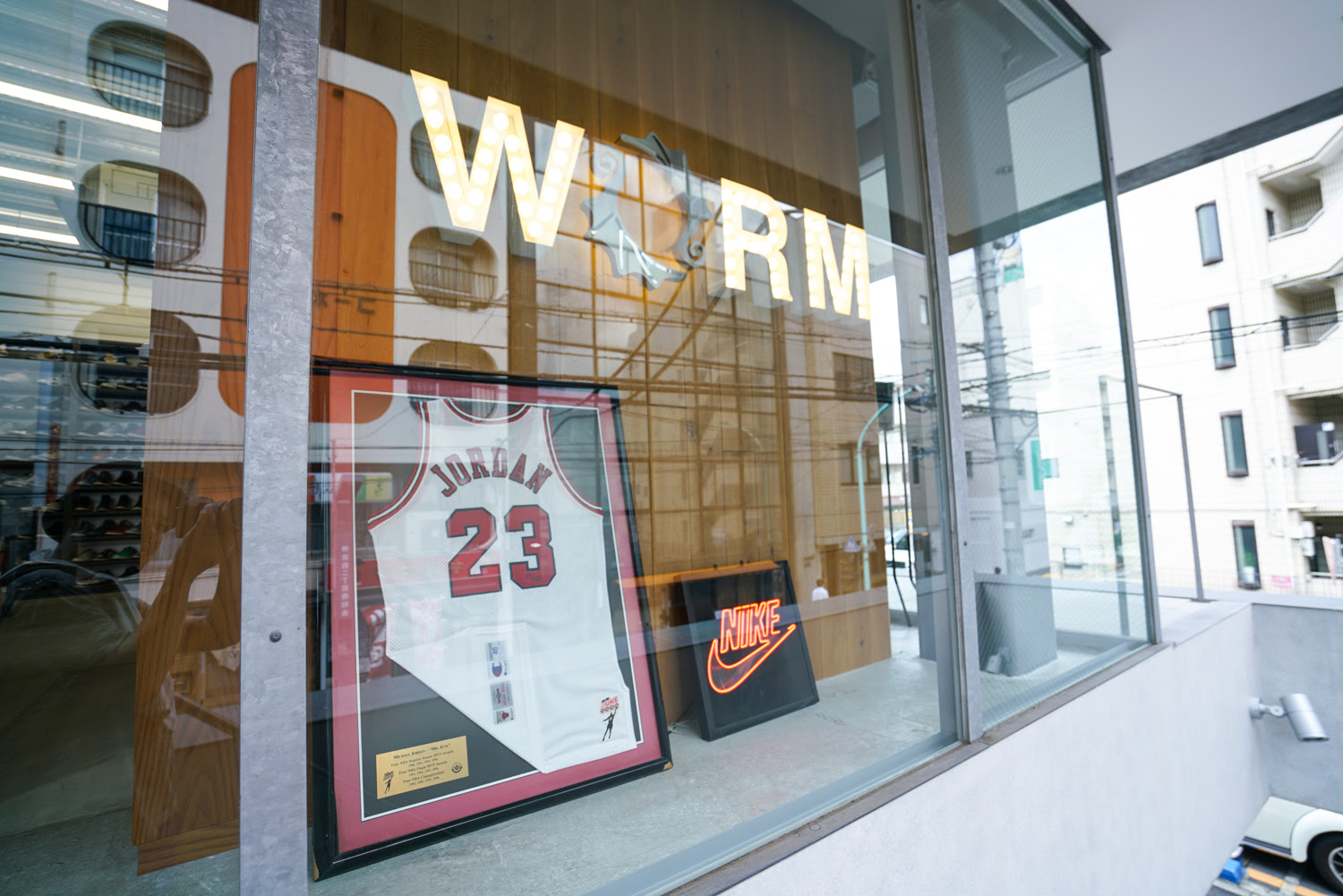 Wormtokyo店舗情報 スニーカー買取専門のwormtokyo