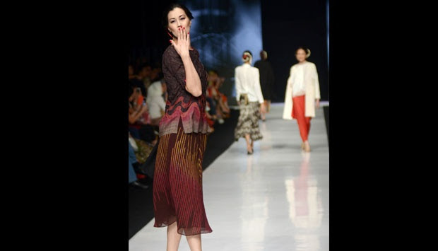Indonesia Fashion Week Mengajak Cinta Produk Lokal