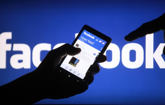 facebook_app_display_blue_reuters.jpg