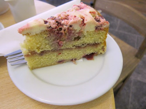 Cranachan Cake