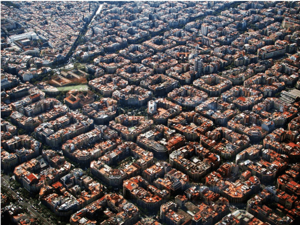 これが本当の碁盤の目 上空からみたバルセロナが芸術的すぎる Eixample Barcelona Style4 Design