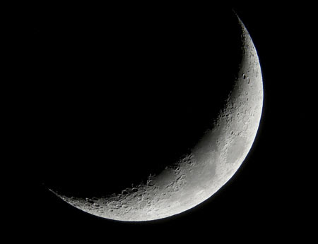 月齢4の三日月 写真素材 天体写真の世界