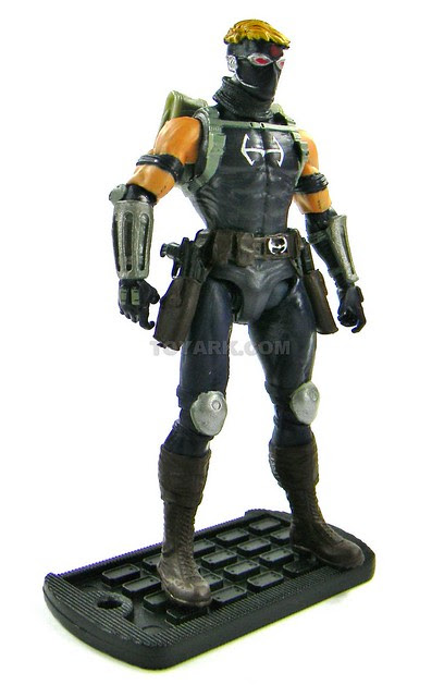 005Avengers-Movie-Hawkeye-2012_1330355102